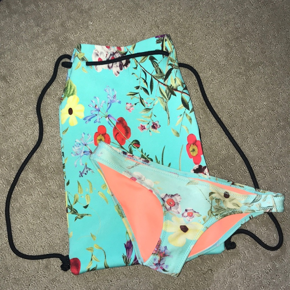 Triangl bottoms and matching bag